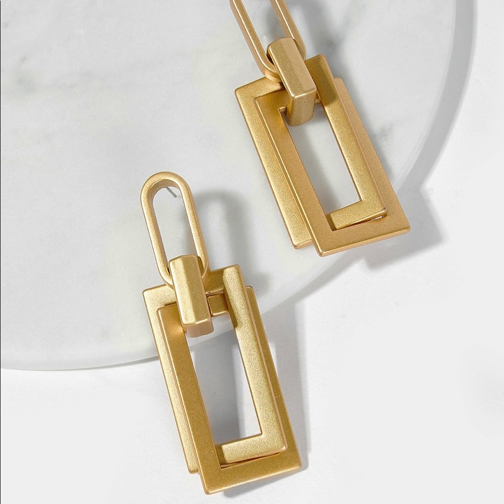 ⭐️ NEW Gold Link Rectangle Acrylic Earrings ⭐️